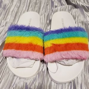 New Steve Madden Furry Rainbow Slides Size 8
